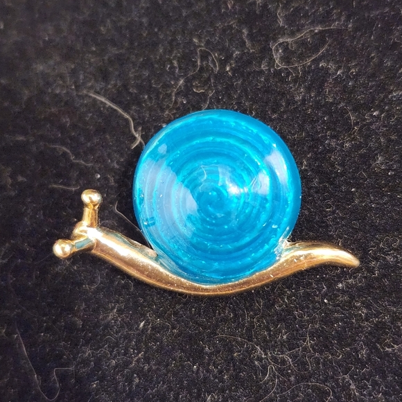 AAI Jewelry - Vintage Stamped AAI Blue and Gold Snail Brooch